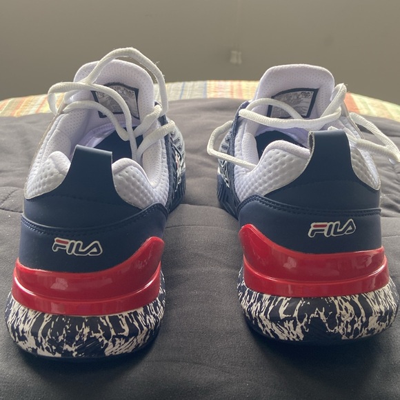 MEN’S FILA SPEED SERVE ENERGIZED TENNIS SHOES - Picture 3 of 5